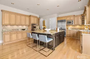 15407 SE 80th St, Newcastle, WA 98059 - Photo 8