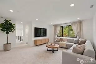 7607 NE 198th Ct, Kenmore, WA 98028 - Photo 14