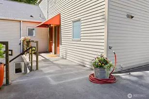 3406 W Government Way, Seattle, WA 98199 - Photo 2