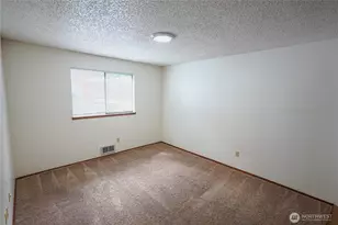 108 Kensington Ave SW, Kent, WA 98030 - Photo 22