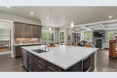 24020 NE 20th Street, Sammamish, WA 98074 - Photo 12