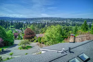 7079 NE 163rd St, Kenmore, WA 98028 - Photo 2