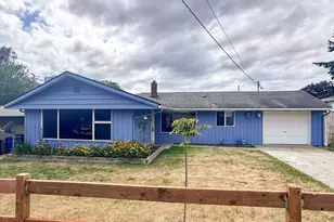 475 SE Pasek St, Oak Harbor, WA 98277 - Photo 1