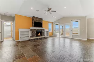 125 E Mountain Brook Ln, Wenatchee, WA 98801 - Photo 14