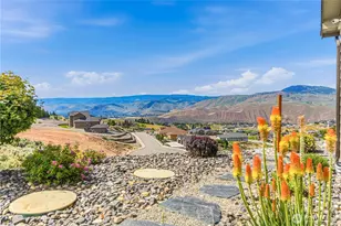 125 E Mountain Brook Ln, Wenatchee, WA 98801 - Photo 4