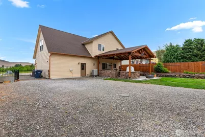104 35th Street NW, East Wenatchee, WA 98802 - Photo 30