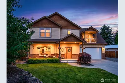 104 35th Street NW, East Wenatchee, WA 98802 - Photo 1