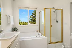 1578 NE Iris St, Issaquah, WA 98029 - Photo 22