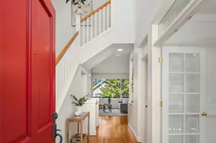 1578 NE Iris St, Issaquah, WA 98029 - Photo 2