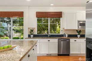 1578 NE Iris St, Issaquah, WA 98029 - Photo 10