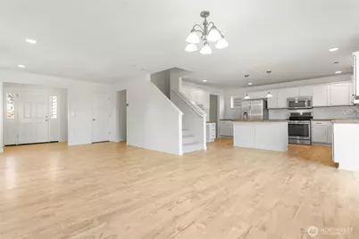 800 Crested Butte Boulevard, Mount Vernon, WA 98273 - Photo 4