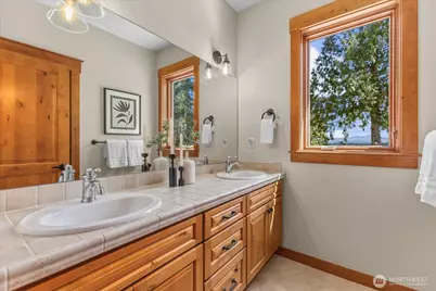 13748 242nd Avenue NE, Woodinville, WA 98077 - Photo 26
