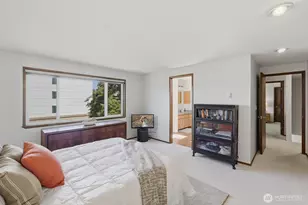 9522 1st Ave NE, Seattle, WA 98115 - Photo 12