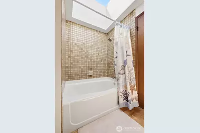 9522 1st Avenue NE #A4, Seattle, WA 98115 - Photo 10