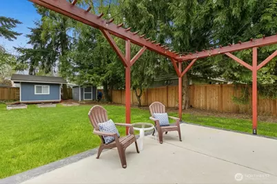2122 N 128th Street, Seattle, WA 98133 - Photo 32