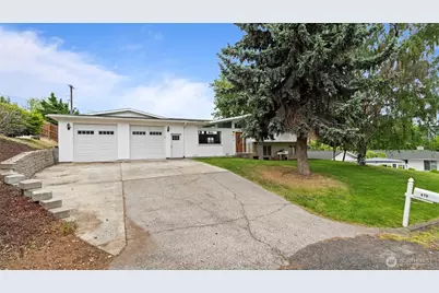 810 E Spring, Dayton, WA 99328 - Photo 2