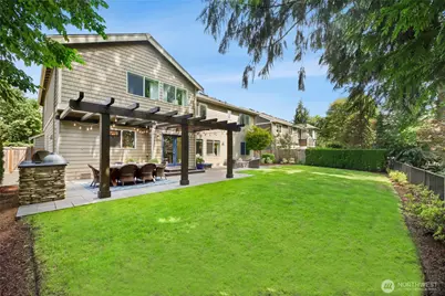 25901 NE 1st Place, Sammamish, WA 98074 - Photo 32