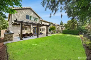 25901 NE 1st Pl, Sammamish, WA 98074 - Photo 32