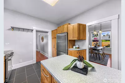 2429 Spruce St, Bellingham, WA 98225 - Photo 16