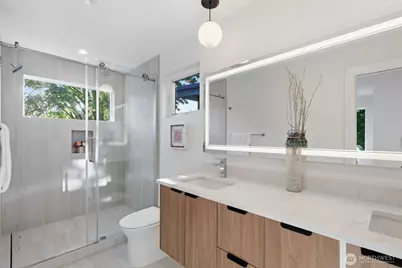 11733 Durland Avenue NE #B, Seattle, WA 98125 - Photo 18