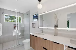 11733 Durland Ave NE, Seattle, WA 98125 - Photo 18