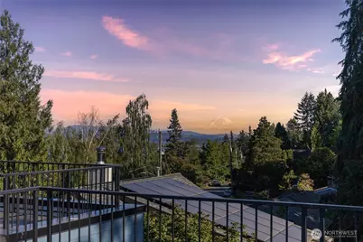 11733 Durland Avenue NE #B, Seattle, WA 98125 - Photo 1