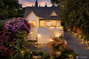 8819 Ashworth Ave N, Seattle, WA 98103 - Photo 1