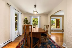 8819 Ashworth Ave N, Seattle, WA 98103 - Photo 18