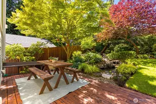 8819 Ashworth Ave N, Seattle, WA 98103 - Photo 6