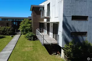 23 N Sand Point Way, Hat Island, WA 98206 - Photo 12