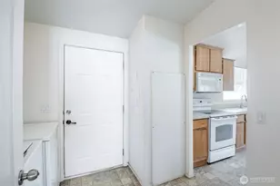 10503 197th St E, Graham, WA 98338 - Photo 20