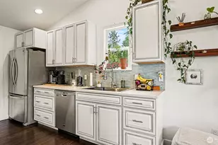 4610 S 160th Street S, Tukwila, WA 98188 - Photo 16