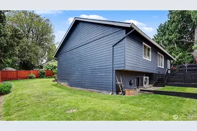 4610 S 160th Street S, Tukwila, WA 98188 - Photo 32