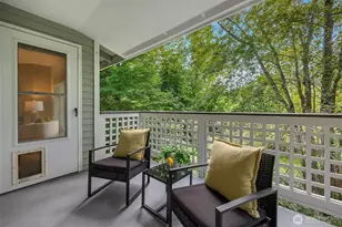 12323 NE 97th St, Kirkland, WA 98033 - Photo 20