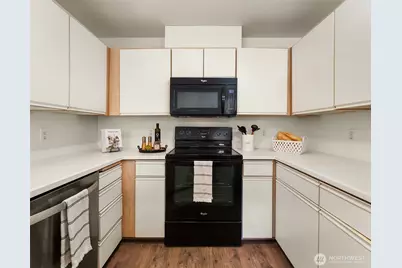 9210 Market Pl #D201, Lake Stevens, WA 98258 - Photo 8