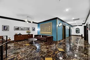 1105 Spring St, Seattle, WA 98104 - Photo 2