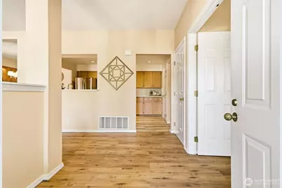 3638 224th Place SE #1312, Issaquah, WA 98029 - Photo 4
