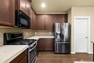 4411 S 330th Pl, Federal Way, WA 98001 - Photo 12