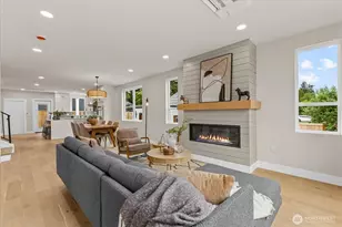 11709 Roosevelt Way NE, Seattle, WA 98125 - Photo 4