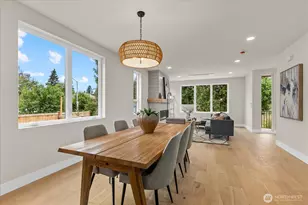 11709 Roosevelt Way NE, Seattle, WA 98125 - Photo 8