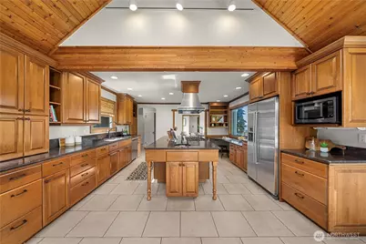 6208 Browns Point Boulevard NE, Tacoma, WA 98422 - Photo 10