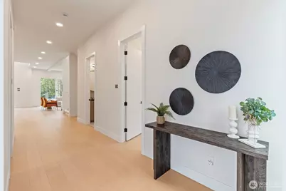 24257 SE 26th Place, Sammamish, WA 98075 - Photo 4