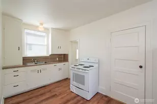 1532 W 5th St, Port Angeles, WA 98363 - Photo 6