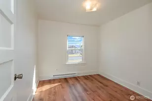 1532 W 5th St, Port Angeles, WA 98363 - Photo 10