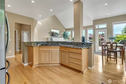 1828 Mariner Circle NE, Tacoma, WA 98422 - Photo 8