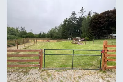 2757 Hunt Road, Oak Harbor, WA 98277 - Photo 22