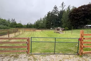 2757 Hunt Rd, Oak Harbor, WA 98277 - Photo 22