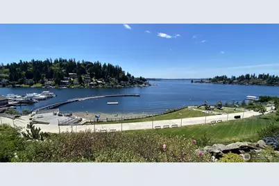 9100 Lake Washington Boulevard NE, Bellevue, WA 98004 - Photo 8