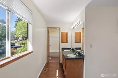 10606 68th Place S, Seattle, WA 98178 - Photo 18