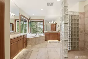 18603 E Spring Lake Dr SE, Renton, WA 98058 - Photo 14